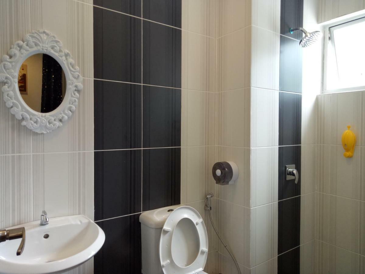 Icolor Home & Stay Ch 8 タナ・ラタ エクステリア 写真